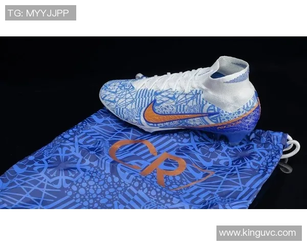 C罗同款球星足球鞋全解析 选择与穿搭推荐助你轻松提升球场表现 C罗同款球星足球鞋全解析 选择与穿搭推荐助你轻松提升球场表现