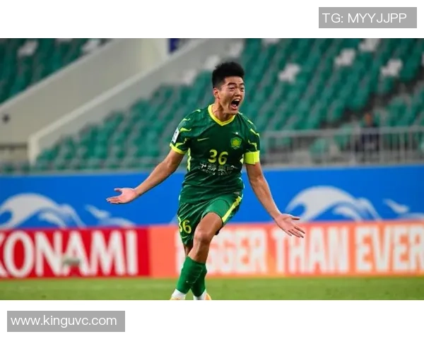 足球明星日常分享：用脚踢出梦想，生活也在不断超越自我